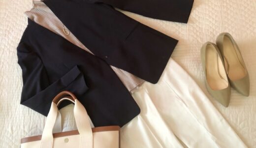お別れ会の女性の服装「平服で」と言われても喪服を着るべき？